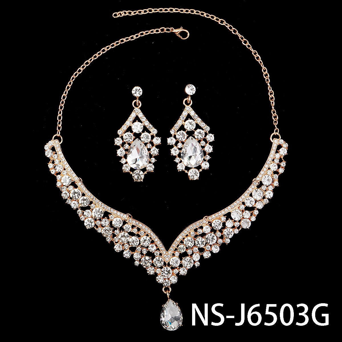 pearl necklace set with earrings on a black background